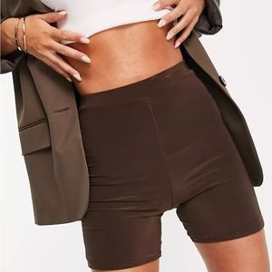 Missyempire not so basic exclusive bodycon short in chocolate